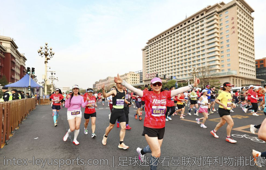 足球迷必看曼联对阵利物浦比赛直播